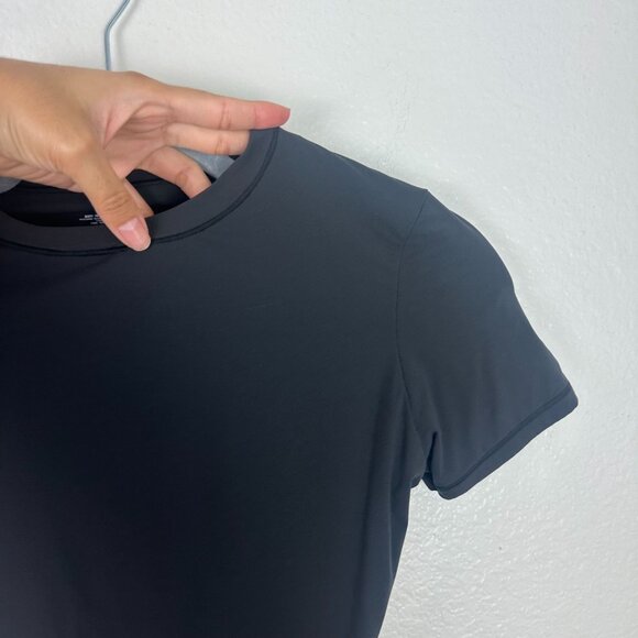 Skims Black Short Sleeve Seamless Bodysuit S Soft Stretchy Minimalist Crew Neck - Picture 2 of 6